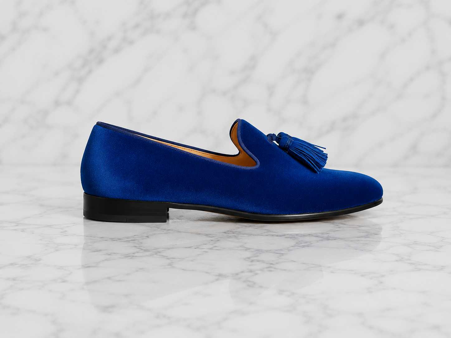 Elegant Men's Blue Velvet Slip-On Loafers with Decorative Tassels - Image 3